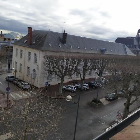 Bel Appartement En Plein Coeur De Ville Le Creusot Exteriör bild